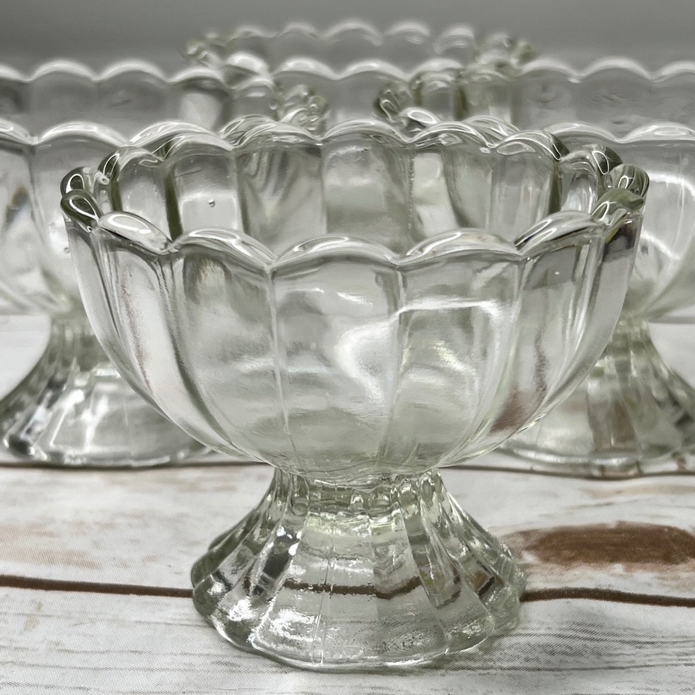 Palais Glassware Dessert Bowls Clear Flower Scalloped Footed 9oz Set of 4 4in‎